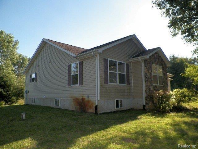 335 West Castle Road Fostoria, MI 48435 - Photo 26 of 28 262-132341 - Front.JPG
