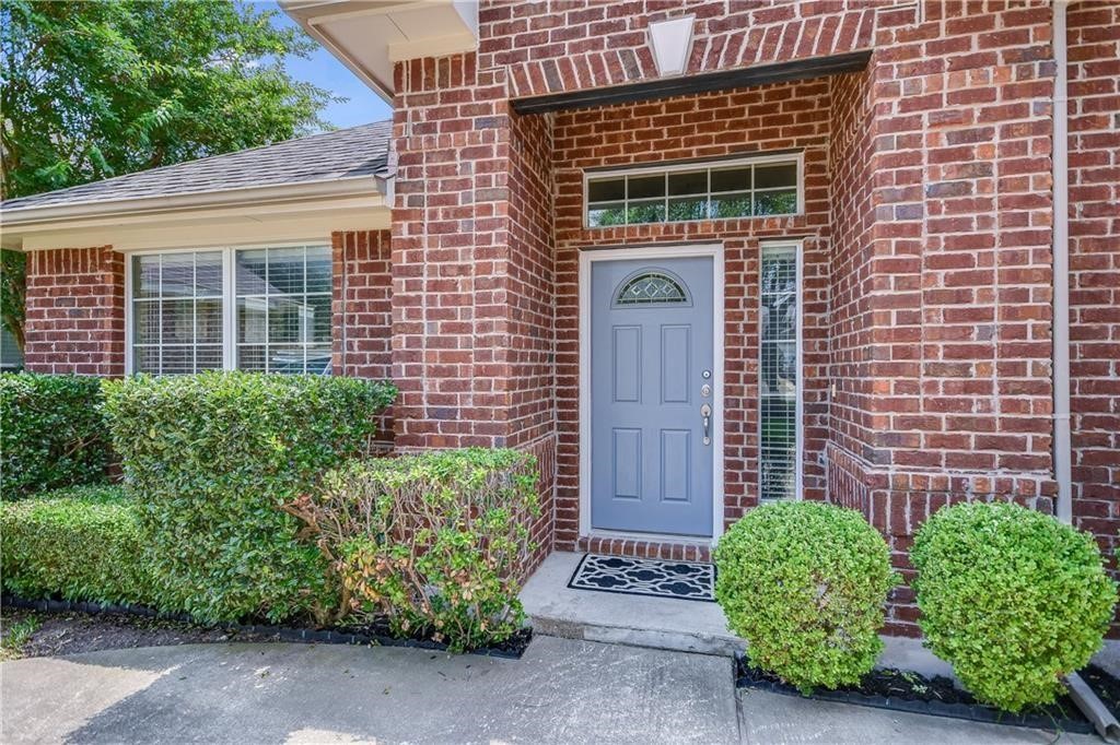 1309 Bull Horn Loop Round Rock, TX 78665 - Photo 2 of 17