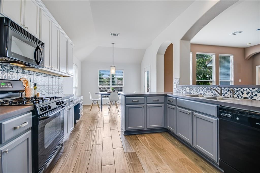 1309 Bull Horn Loop Round Rock, TX 78665 - Photo 8 of 17