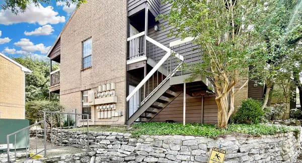 $895 | 8655 Datapoint Drive, Unit 801, San Antonio, TX 78229