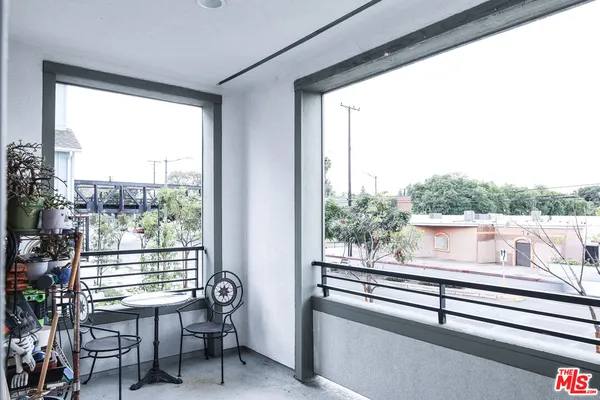 $739,000 | 4820 Long Beach Boulevard, Long Beach, CA 90805