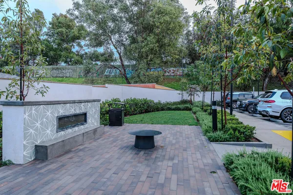 $739,000 | 4820 Long Beach Boulevard, Long Beach, CA 90805