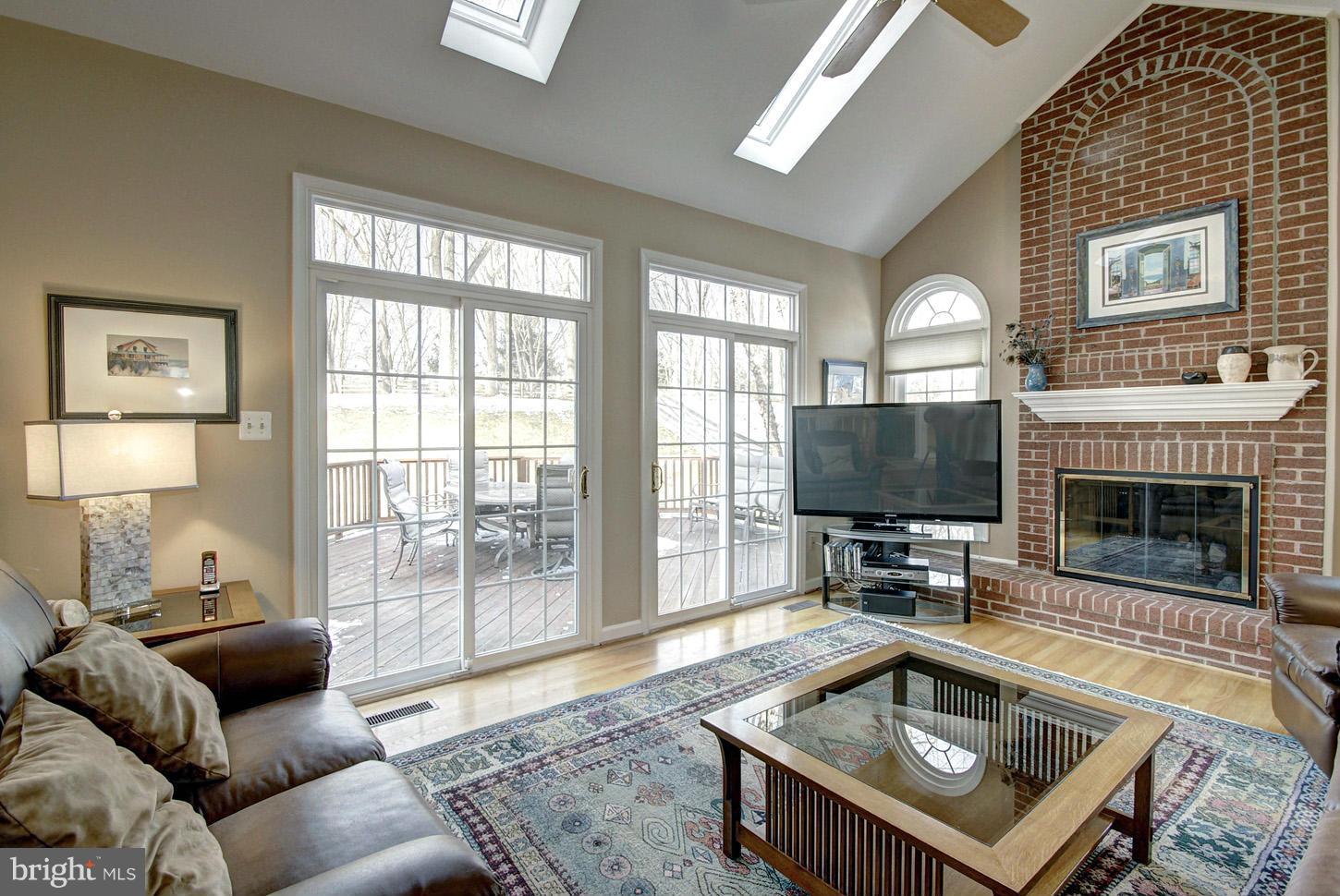 14528 Cutstone Way Silver Spring, MD 20905 - Photo 14 of 30 Family Room with Vaulted Ceilings