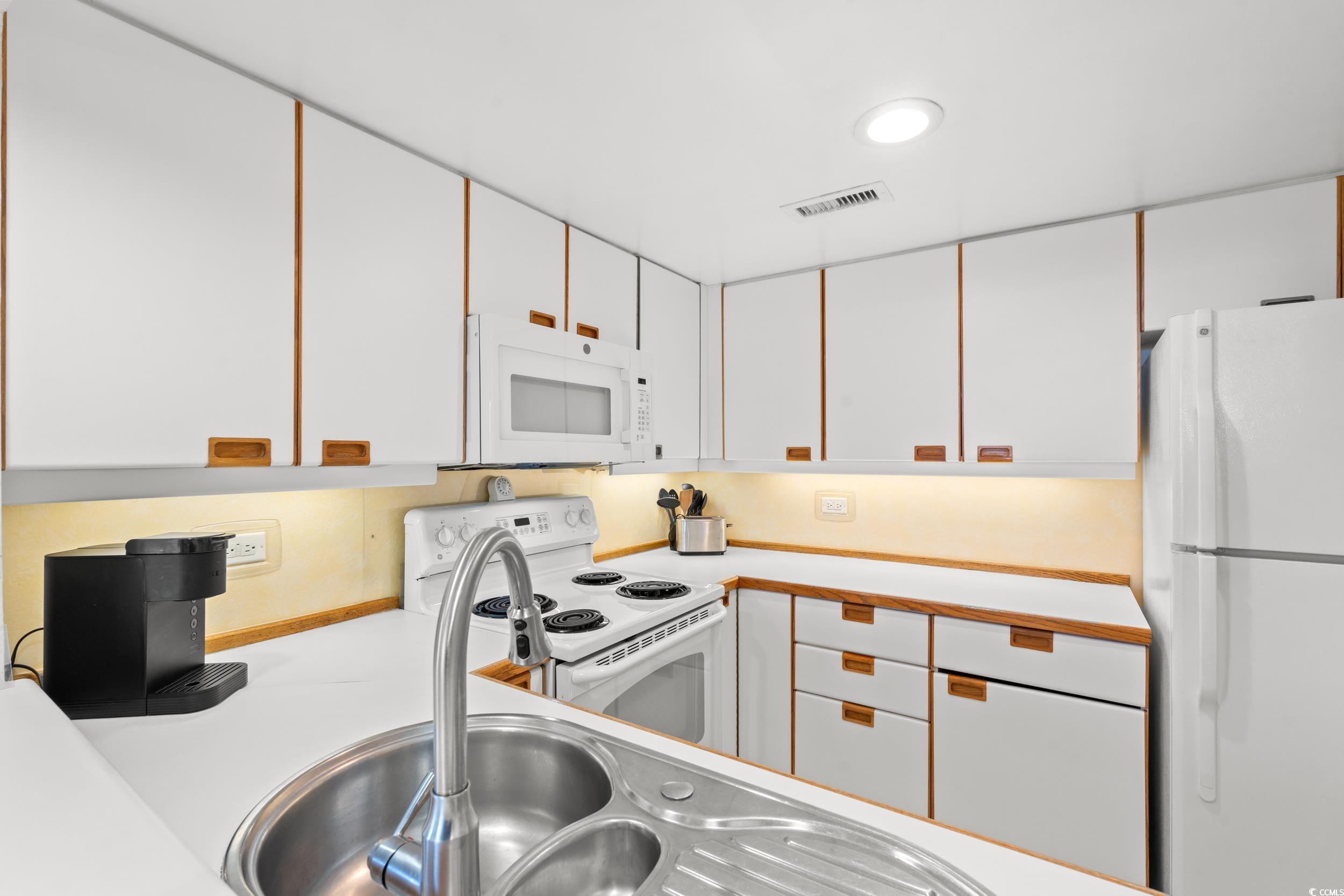 100 Ocean Creek Drive, Unit M3 Myrtle Beach, SC 29572 - Photo 10 of 32