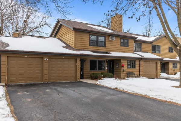 $189,900 | 921 Babcock Street, Unit 11, Neenah, WI 54956