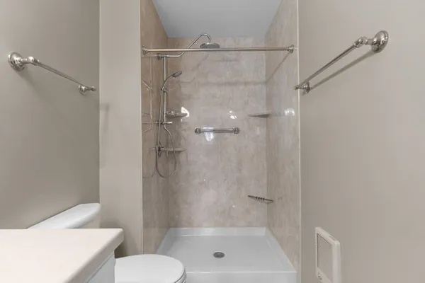 $189,900 | 921 Babcock Street, Unit 11, Neenah, WI 54956