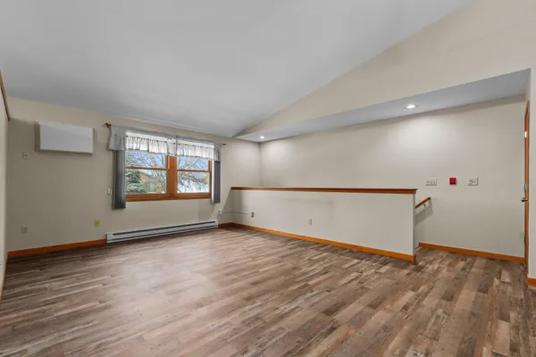 $189,900 | 921 Babcock Street, Unit 11, Neenah, WI 54956