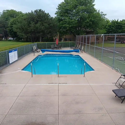 $194,900 | 921 Babcock Street, Unit 11, Neenah, WI 54956