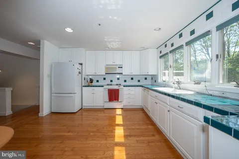 $649,000 | 234 Kentucky Avenue, Conshohocken, PA 19428
