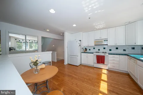 $649,000 | 234 Kentucky Avenue, Conshohocken, PA 19428