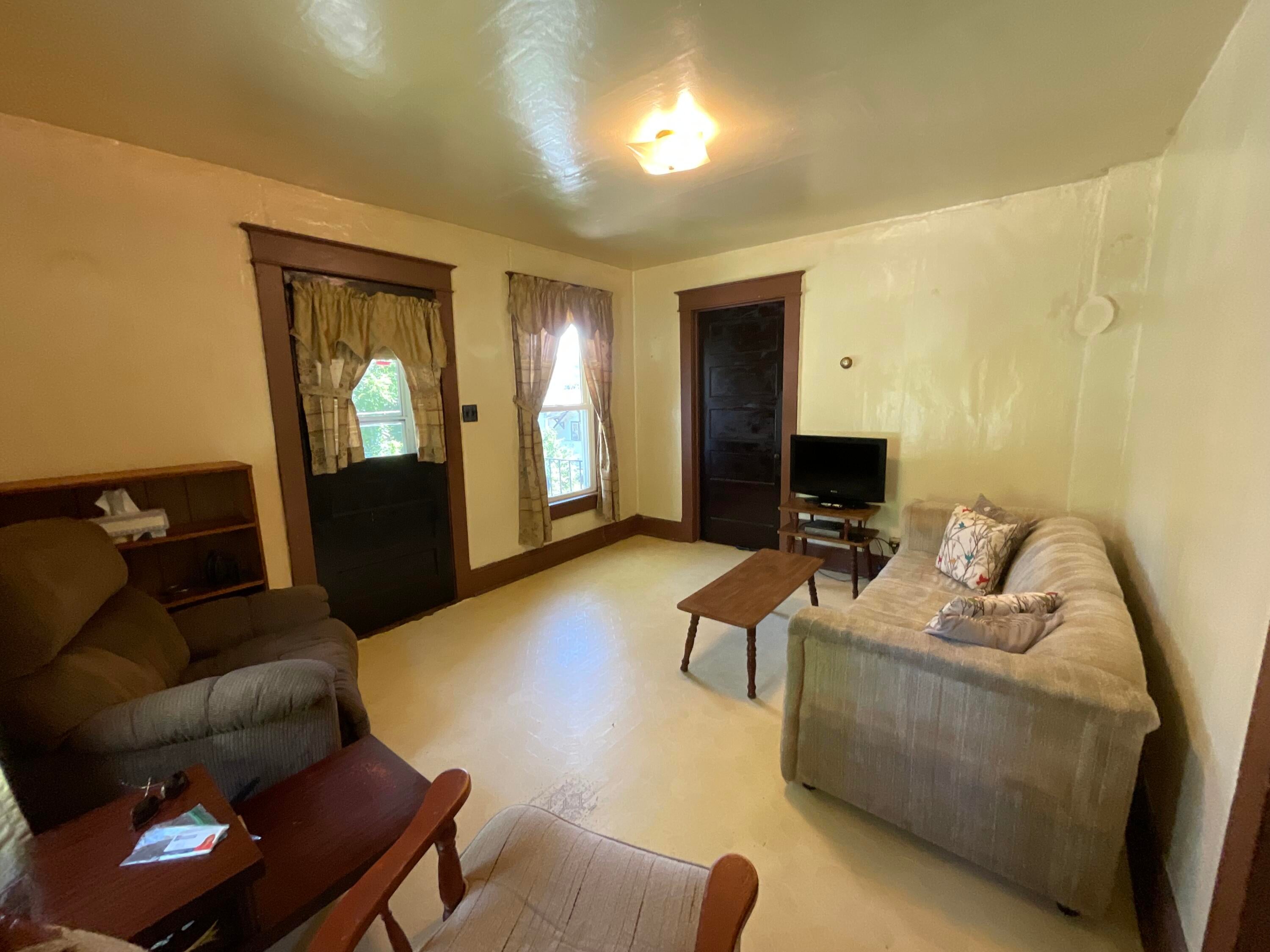 183 Spring Street Ronceverte, WV 24970 - Photo 10 of 31 Gallery Image 10
