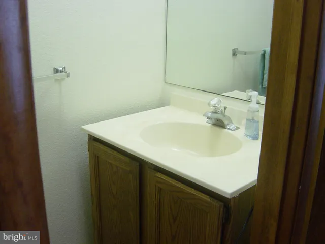 $2,200 | 13609 Derrickson Avenue, Unit B, Ocean City, MD 21842