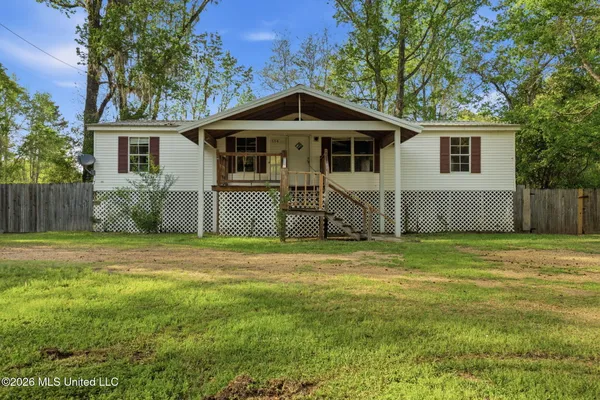 $74,900 | 614 Jones Lane, Columbia, MS 39429