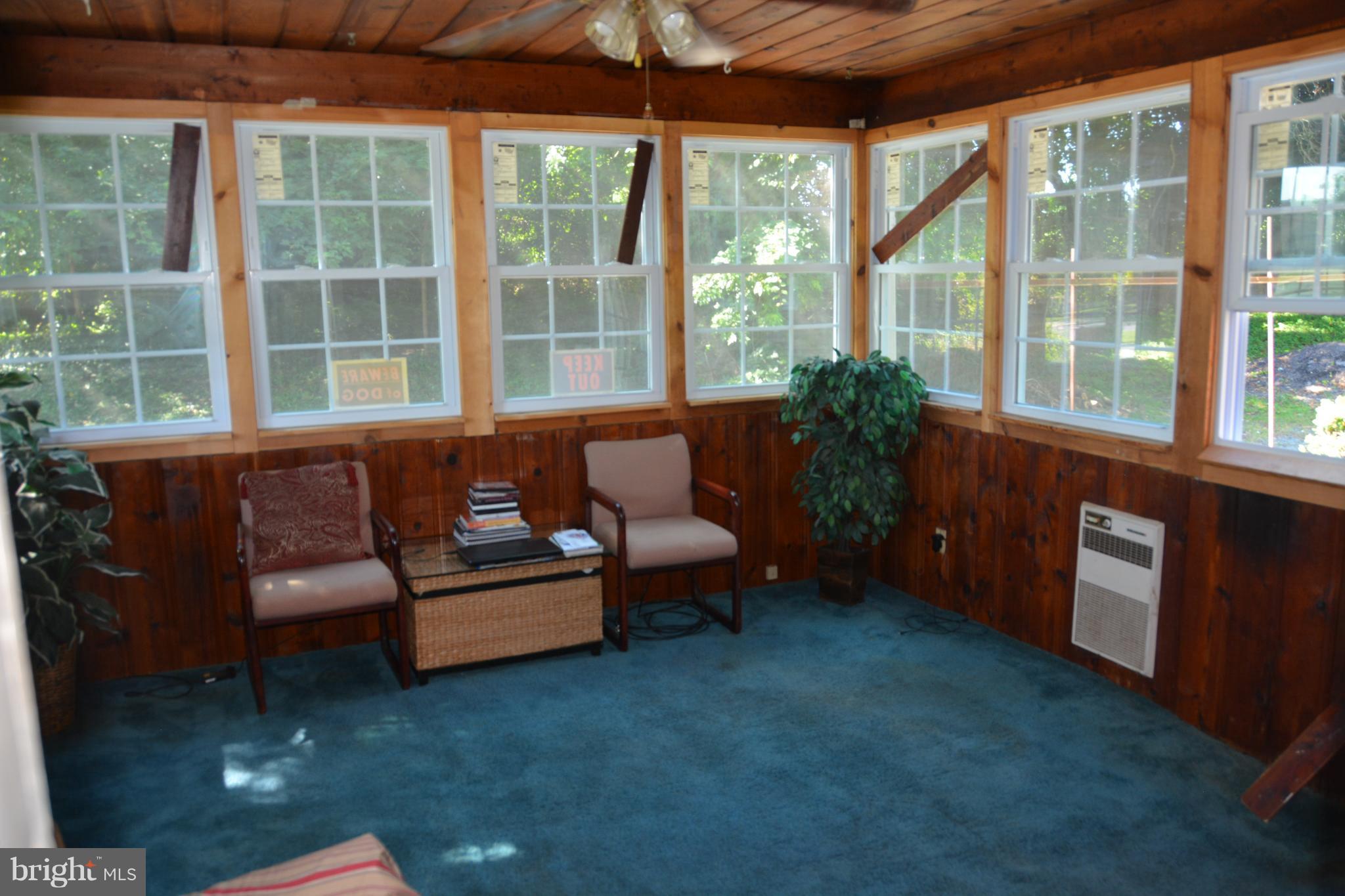 409 Addison Road South Capitol Heights, MD 20743 - Photo 6 of 30 sunroom - main level
