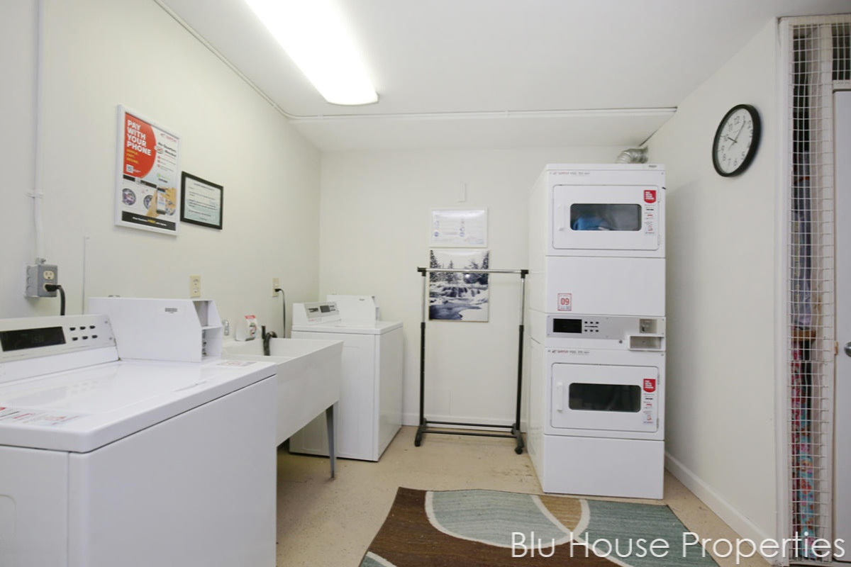 6714 Cascade Road Southeast, Unit C12 Grand Rapids, MI 49546 - Photo 18 of 24 6732Cascade