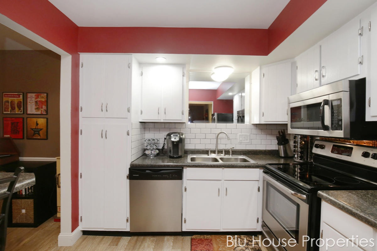 6714 Cascade Road Southeast, Unit C12 Grand Rapids, MI 49546 - Photo 4 of 24 6717Cascade