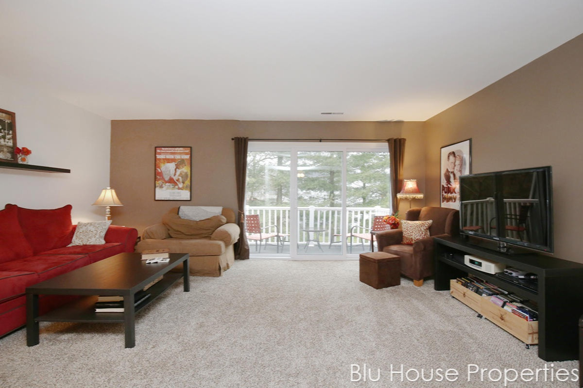 6714 Cascade Road Southeast, Unit C12 Grand Rapids, MI 49546 - Photo 10 of 24 6722Cascade