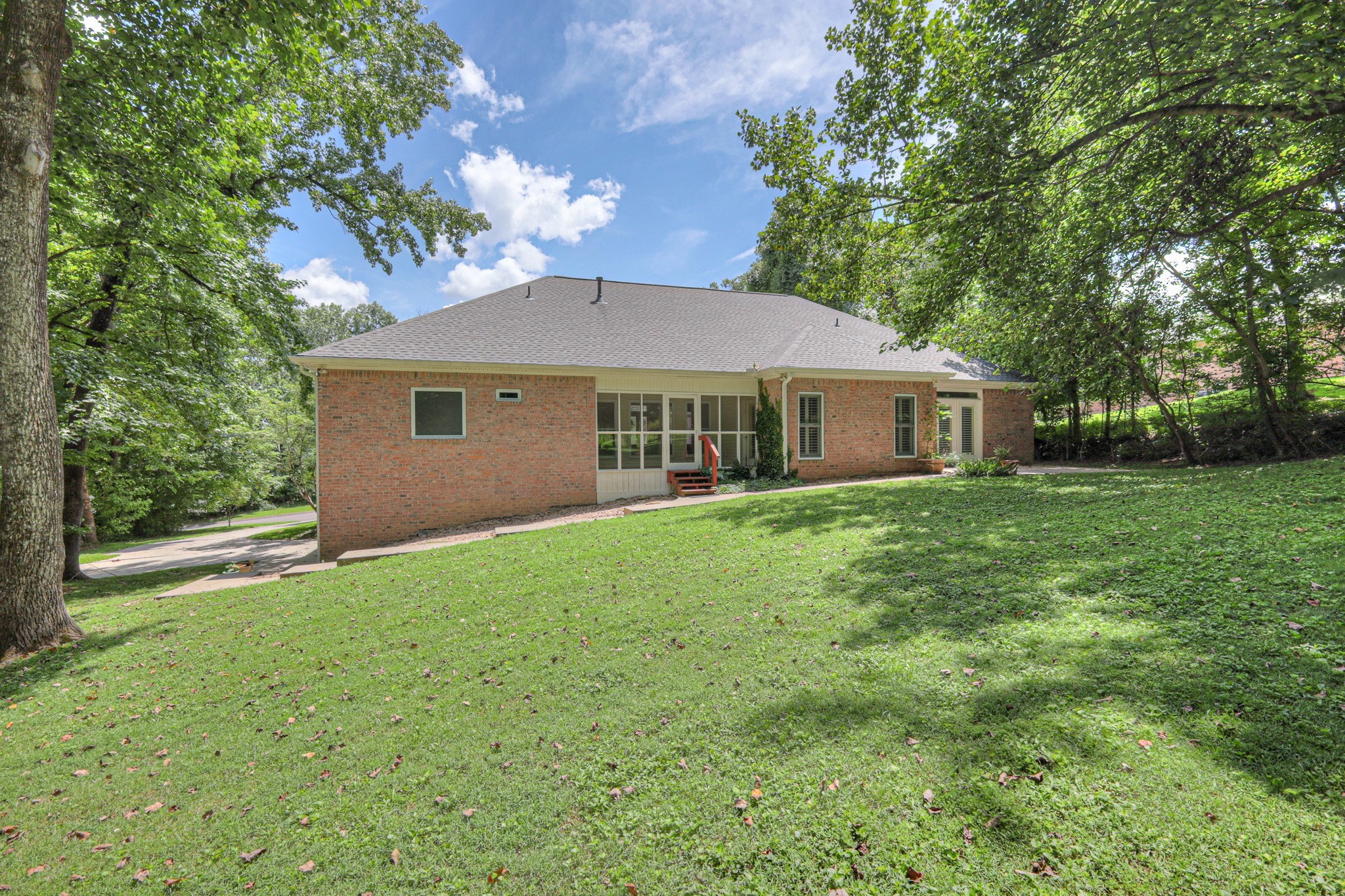 604 Georgian Way Mount Juliet, TN 37122 - Photo 56 of 58 a front view of house with yard and green space