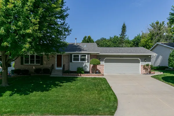 $305,000 | 4713 5th St A, East Moline, IL 61244