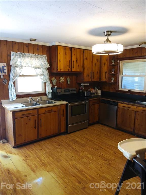 655 Hill Road Lincolnton, NC 28092 - Photo 10 of 28 Gallery Image 10