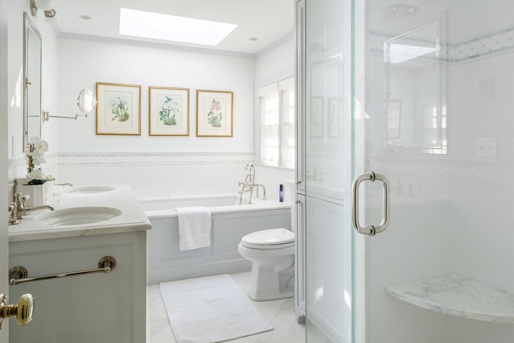 74 Holland Road Brookline, MA 02445 - Photo 9 of 17