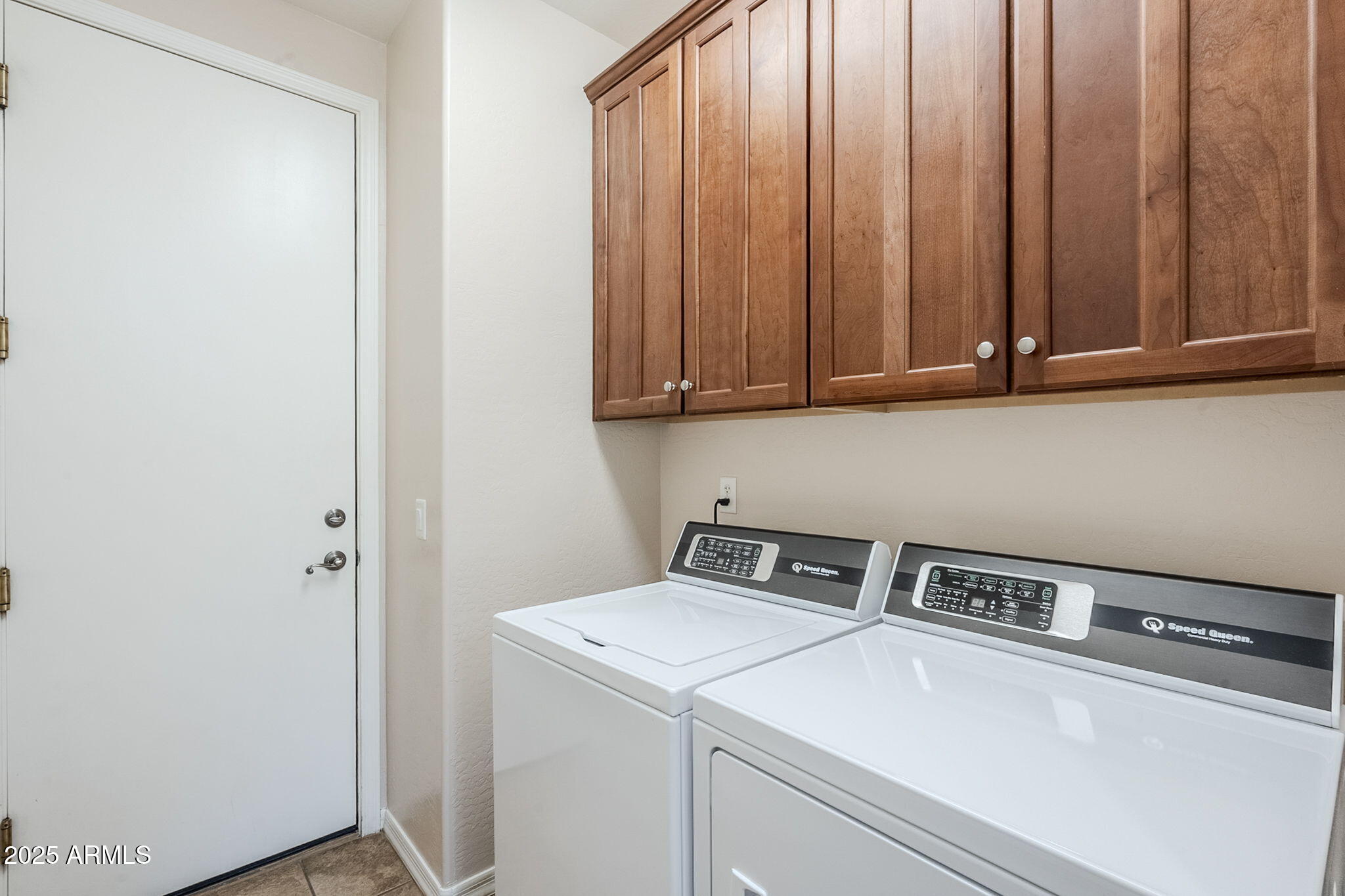 9270 East Thompson Peak Parkway, Unit 342 Scottsdale, AZ 85255 - Photo 33 of 40 a utility room with dryer and washer
