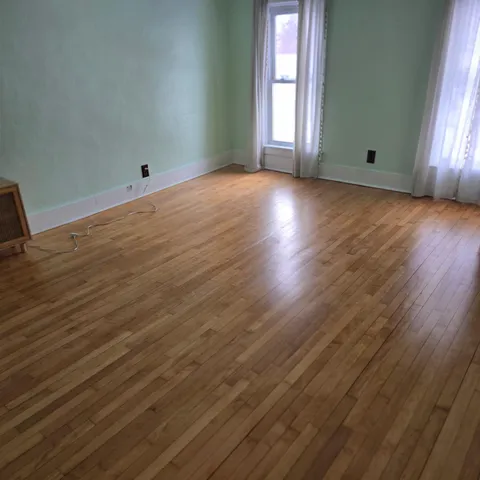 $179,900 | 410 2nd Street, Menominee, MI 49858