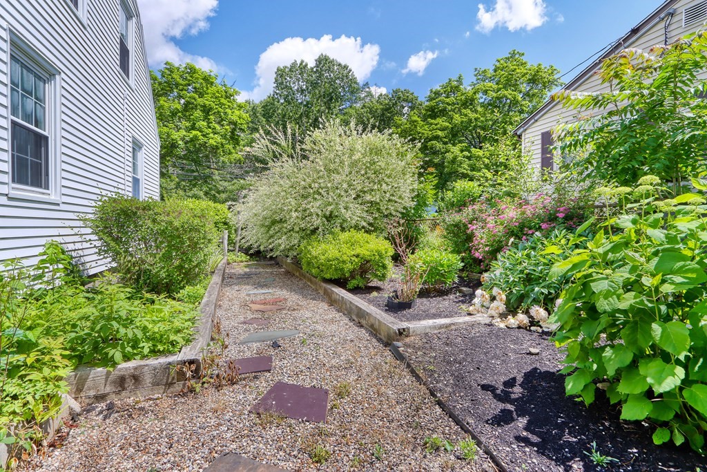 804 Trapelo Road Waltham, MA 02452 - Photo 22 of 27 Gallery Image 22