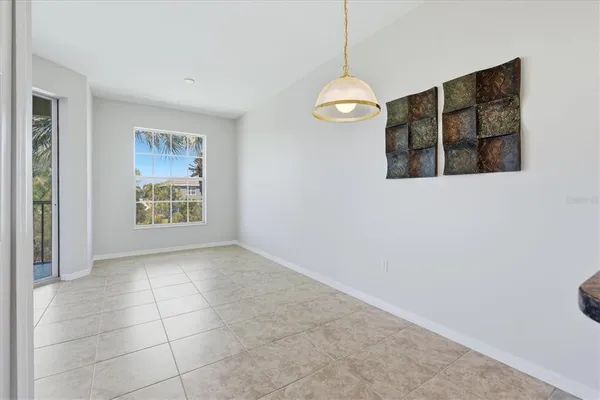 $2,350 | 4456 Streamside Court, Unit 1605, Sarasota, FL 34238