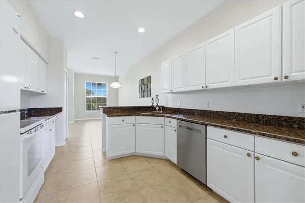 $2,350 | 4456 Streamside Court, Unit 1605, Sarasota, FL 34238