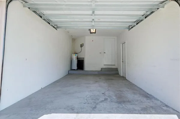 $2,350 | 4456 Streamside Court, Unit 1605, Sarasota, FL 34238