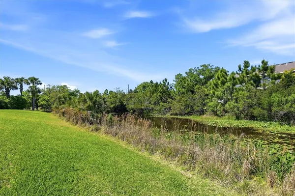 $2,350 | 4456 Streamside Court, Unit 1605, Sarasota, FL 34238