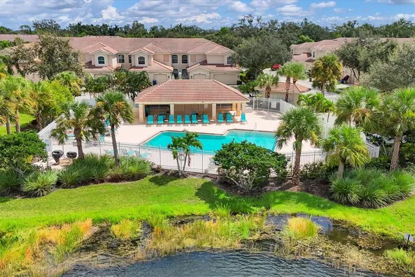 $2,350 | 4456 Streamside Court, Unit 1605, Sarasota, FL 34238