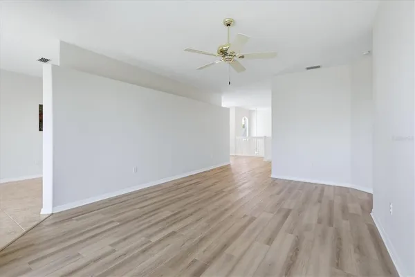 $2,350 | 4456 Streamside Court, Unit 1605, Sarasota, FL 34238