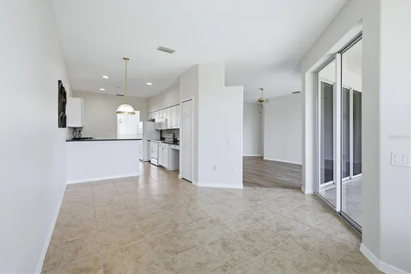 $2,350 | 4456 Streamside Court, Unit 1605, Sarasota, FL 34238