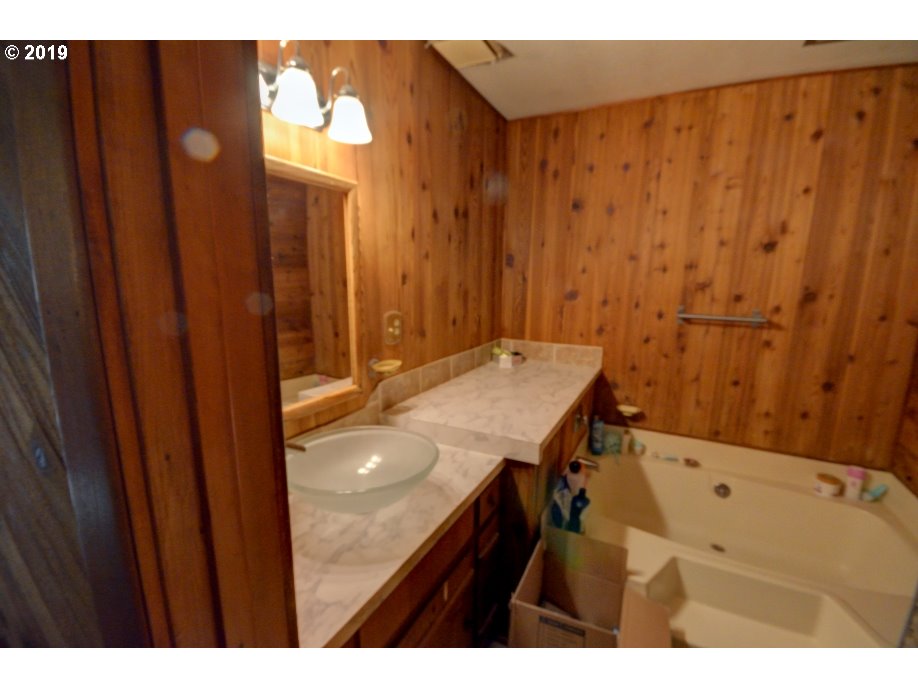 71980 East Linden Road Rhododendron, OR 97049 - Photo 20 of 30 Gallery Image 20
