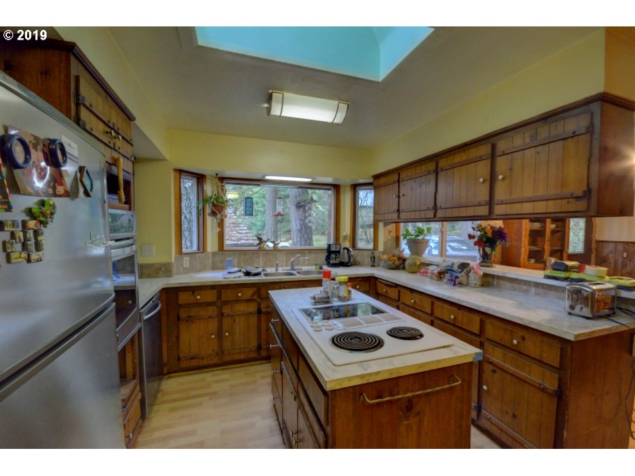 71980 East Linden Road Rhododendron, OR 97049 - Photo 9 of 30 Gallery Image 9