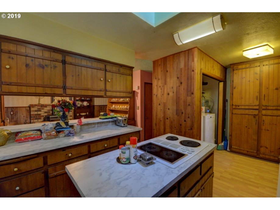 71980 East Linden Road Rhododendron, OR 97049 - Photo 10 of 30 Gallery Image 10