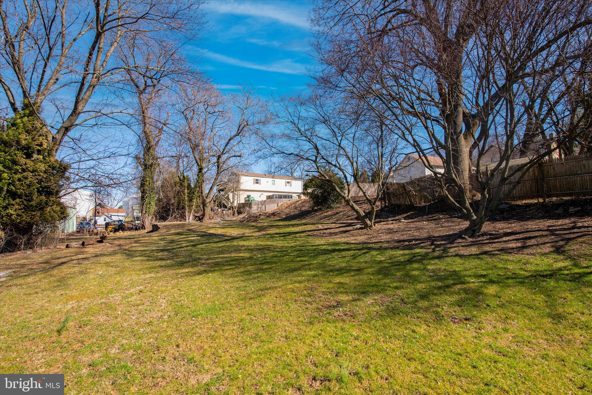 933 Henry Avenue Wayne, PA 19087 - Photo 43 of 47