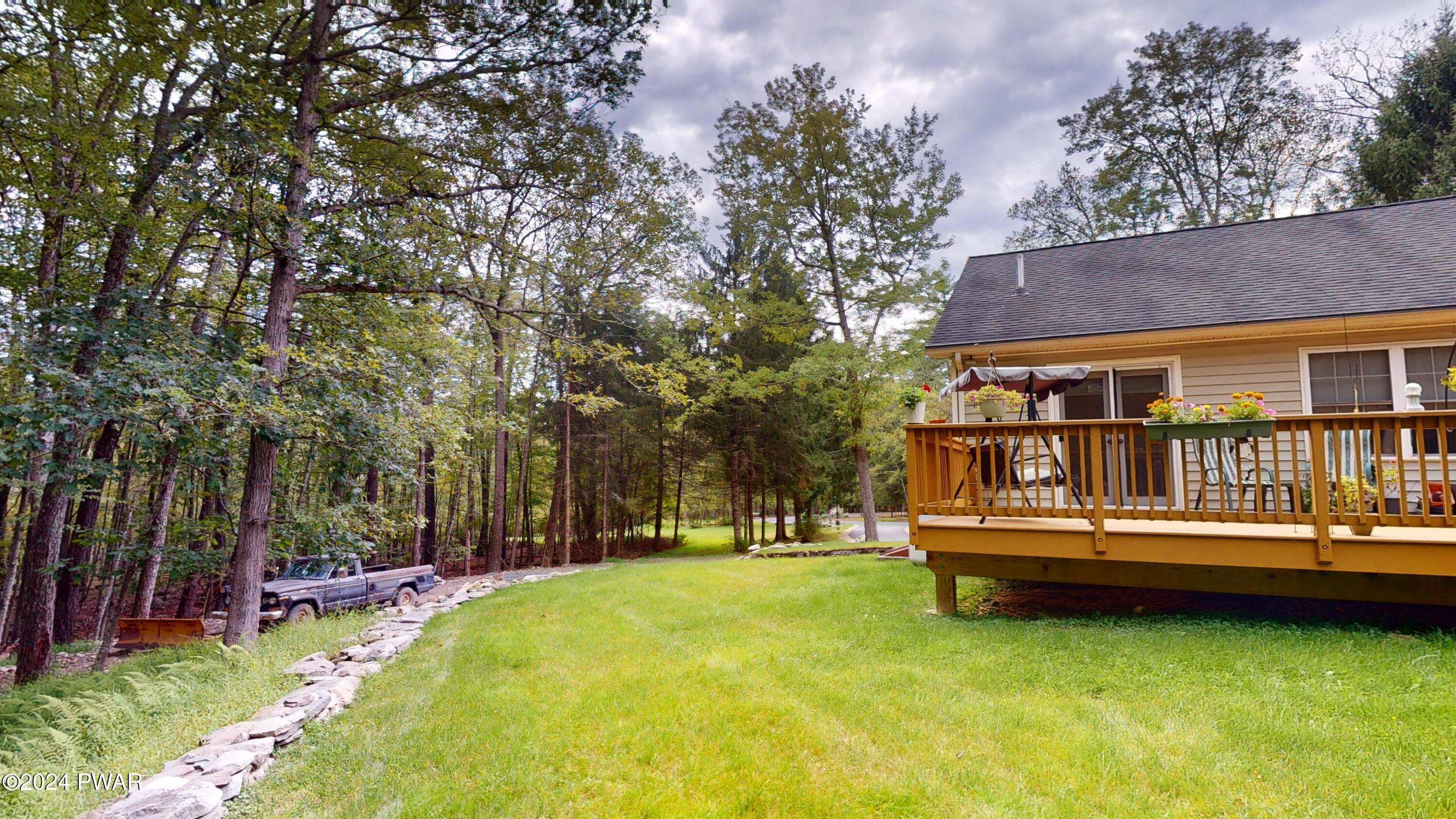 644 Raymondskill Road Milford, PA 18337 - Photo 60 of 65 Side yard