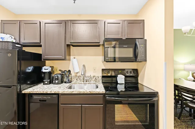 $215,000 | 225 Collier Drive, Unit 1317, Sevierville, TN 37862