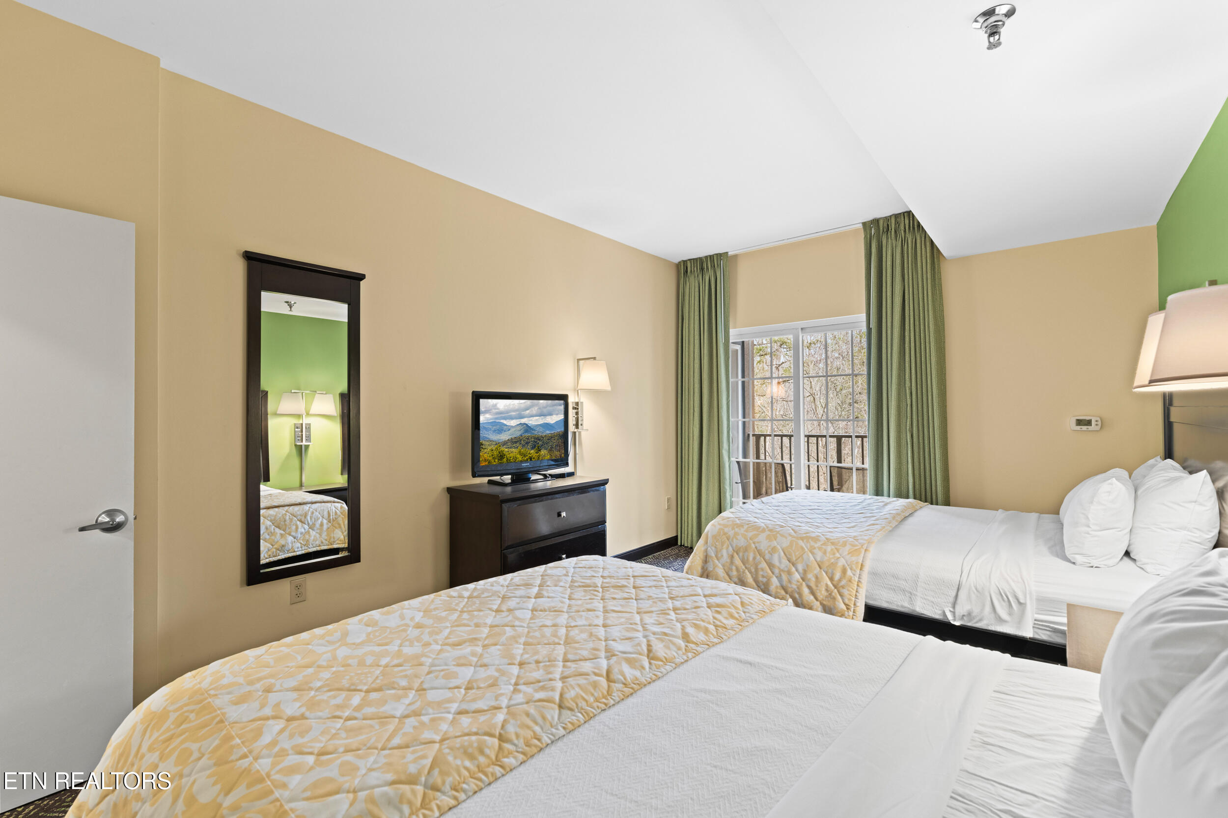 225 Collier Drive, Unit 1317 Sevierville, TN 37862 - Photo 17 of 31 225 collier drive - 1317-17