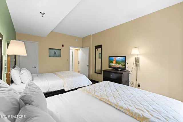 $215,000 | 225 Collier Drive, Unit 1317, Sevierville, TN 37862