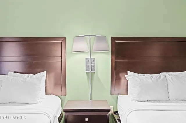 $215,000 | 225 Collier Drive, Unit 1317, Sevierville, TN 37862