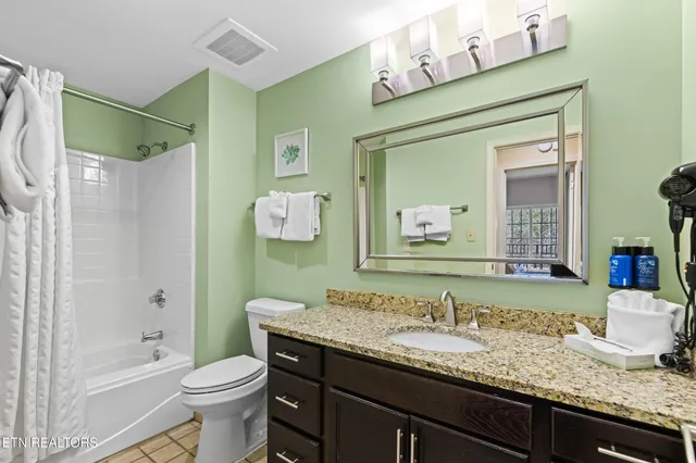 $215,000 | 225 Collier Drive, Unit 1317, Sevierville, TN 37862