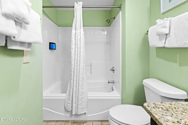 $215,000 | 225 Collier Drive, Unit 1317, Sevierville, TN 37862