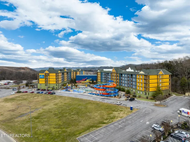 $215,000 | 225 Collier Drive, Unit 1317, Sevierville, TN 37862