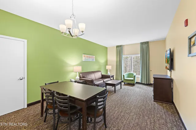 $215,000 | 225 Collier Drive, Unit 1317, Sevierville, TN 37862