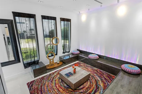 $3,599,999 | 3021 Riomar Street, Fort Lauderdale, FL 33304