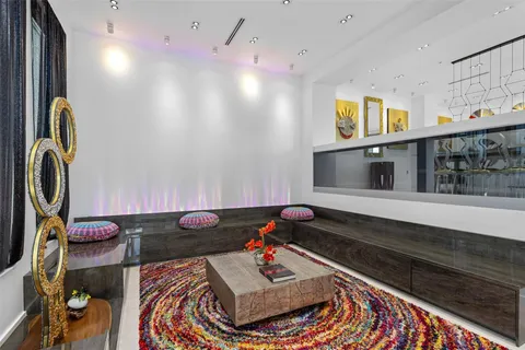 $3,599,999 | 3021 Riomar Street, Fort Lauderdale, FL 33304